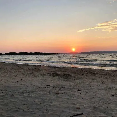 Tonino 150 Mt Dal Mare E Grande Spiaggia Calasetta